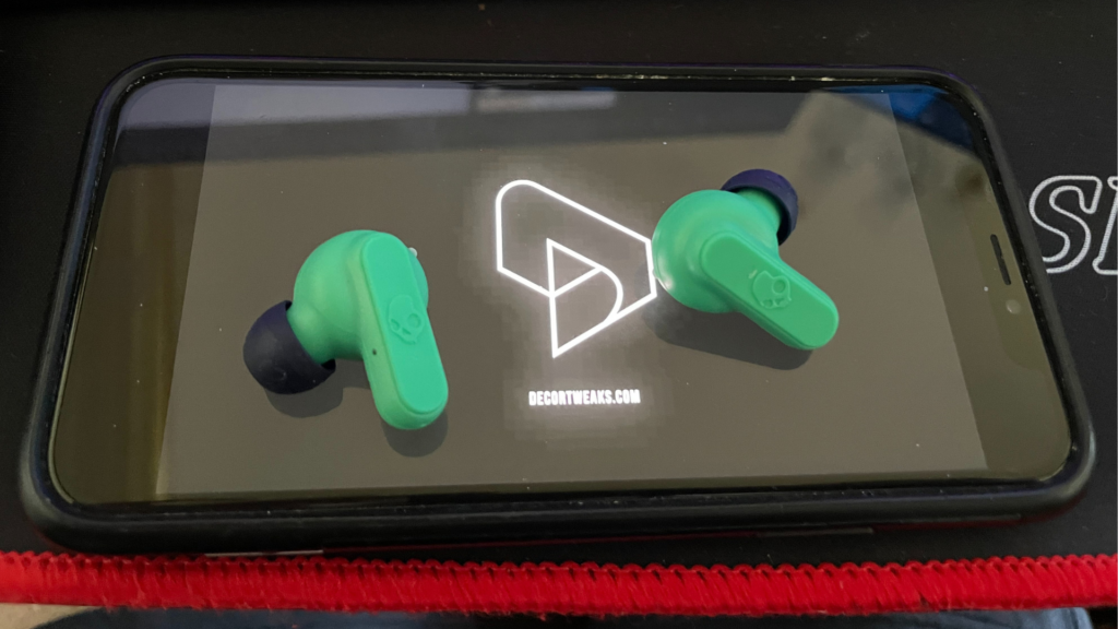 Battery draining concept for Skullcandy earbuds