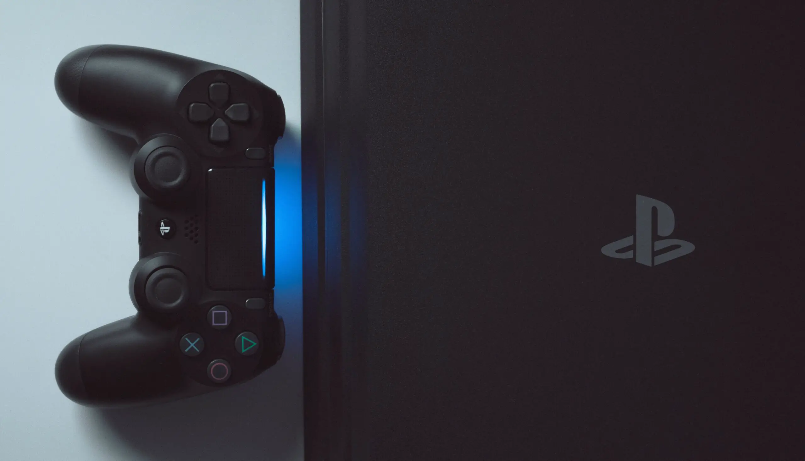 PS4 Controller Blinking Blue Not Connecting? Here's Why | Decortweaks