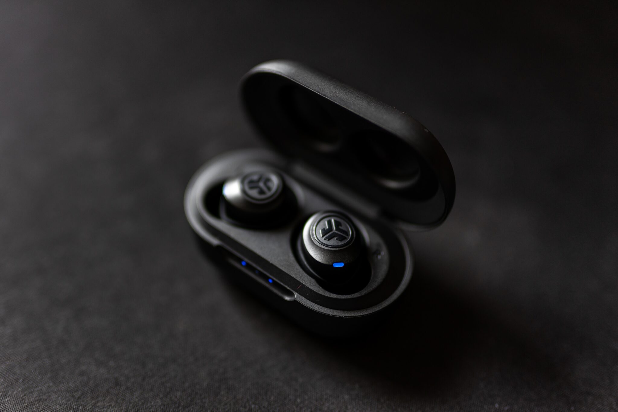 Can Samsung Earbuds Charge Wirelessly