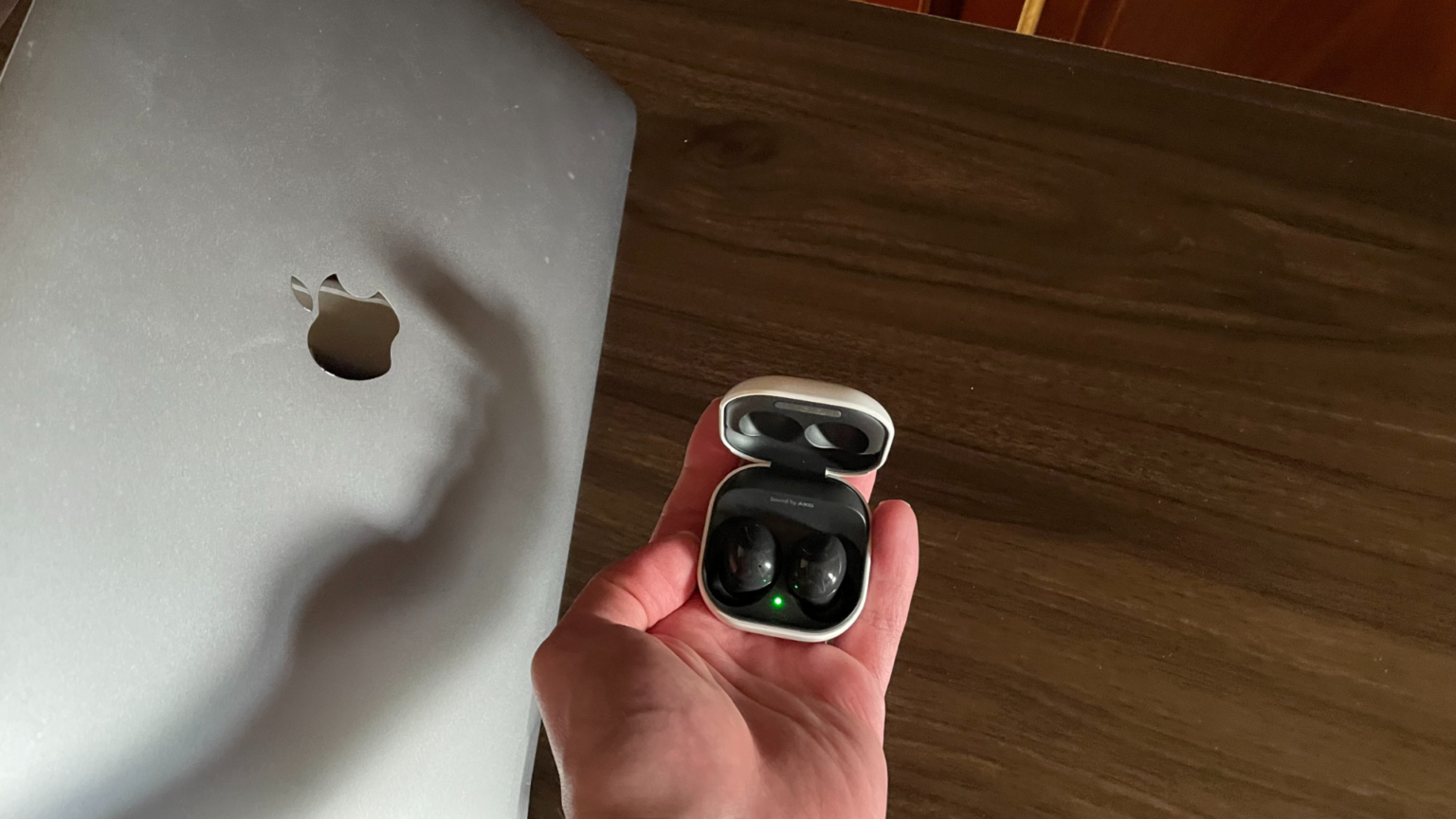 How to Connect Galaxy Buds to MacBook (Complete Guide)