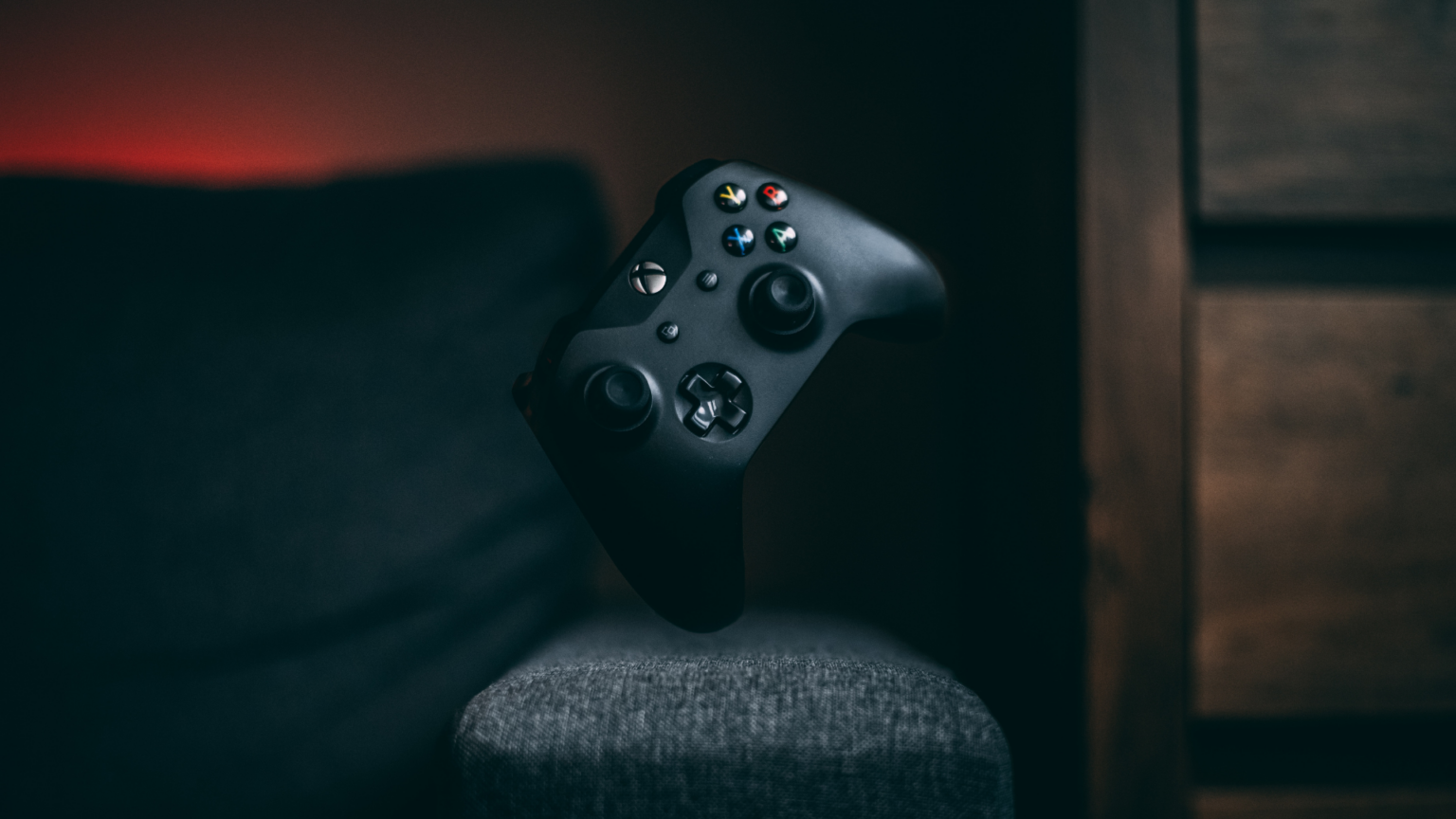 How To Tell If Xbox Controller Has Bluetooth: A Quick Guide | Decortweaks