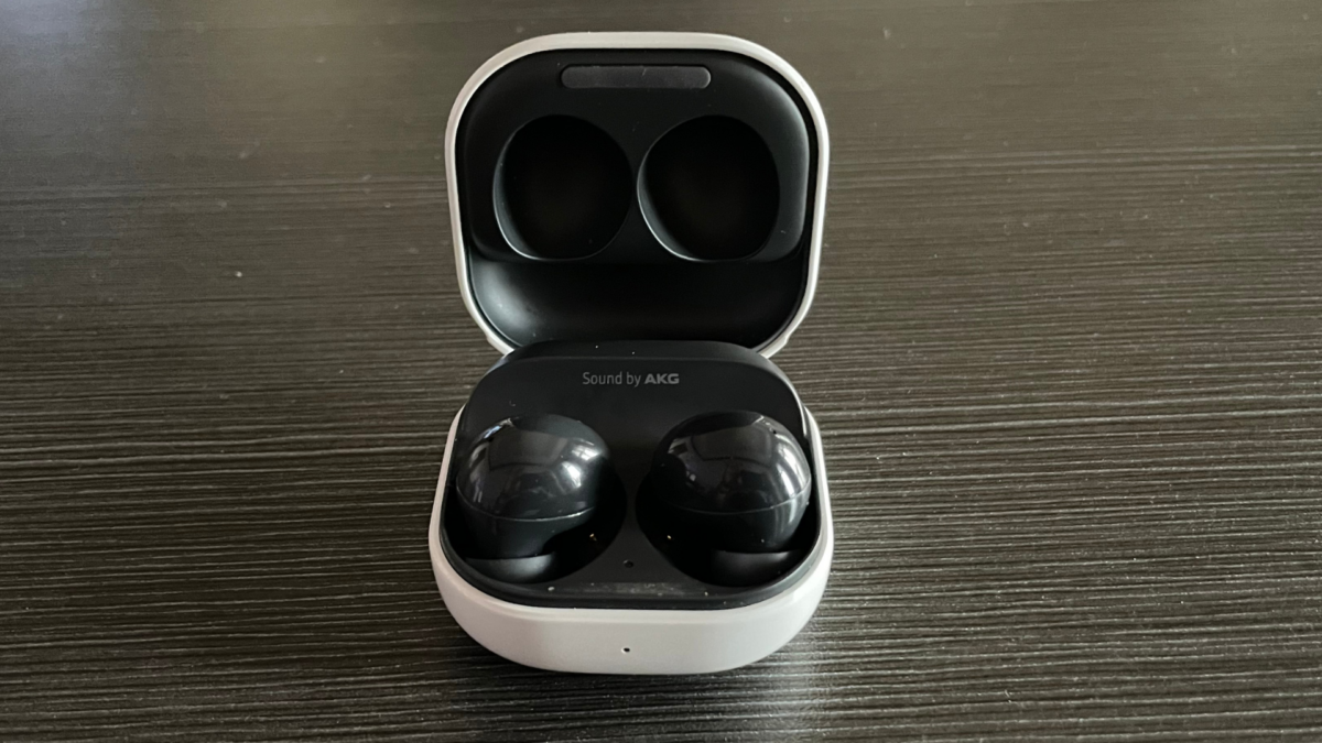 Galaxy Buds Plus Rechter Funktioniert Nicht 14 Best Ways to Fix Galaxy Buds Not Charging | Decortweaks