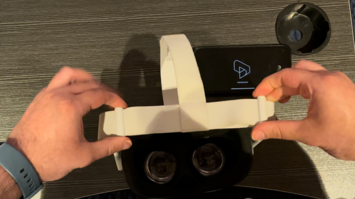 How to Tighten Or Loosen Oculus Quest 2 Straps Quick and Easy Guide