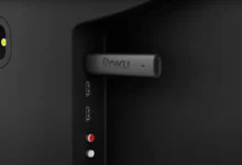 Does the Roku Stick Need to be Plugged Into the Wall?